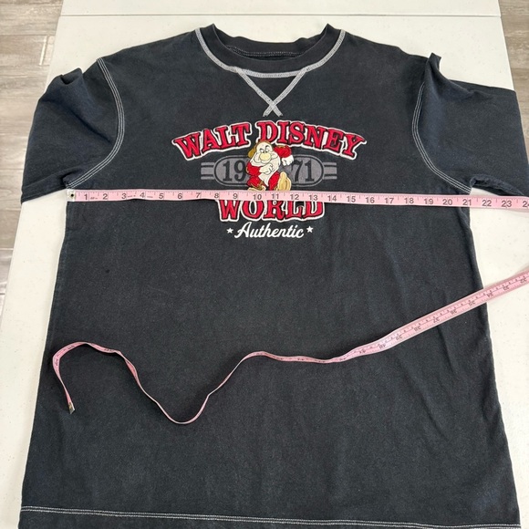 Disney World Grumpy Sweatshirt Black Long Sleeve Appliqué Graphic Men’s Medium - Picture 4 of 10